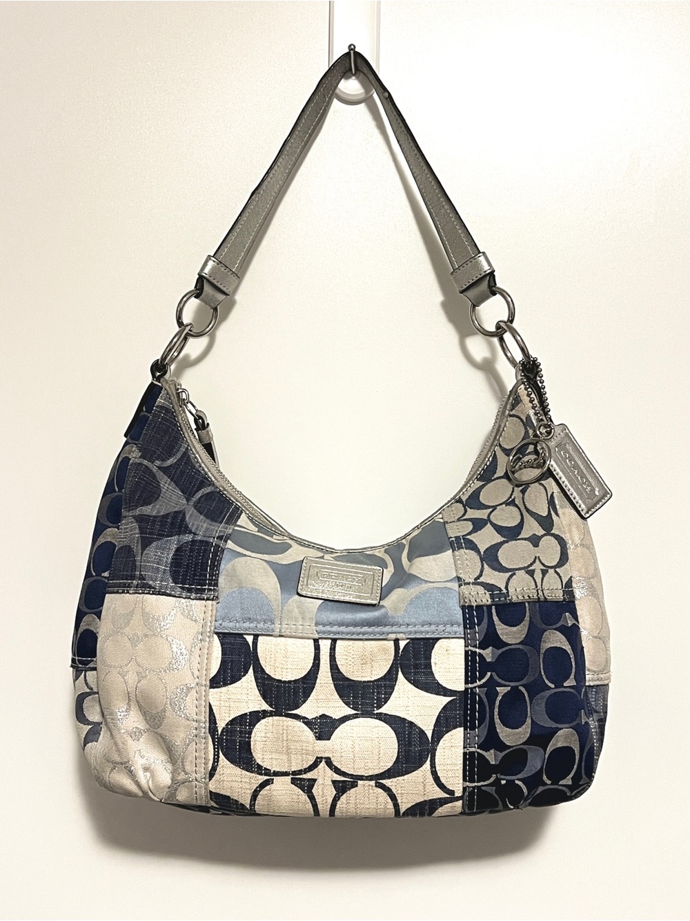 🫧 Vintage Coach Signature Sateen Hobo Bag Silver Blue F19195